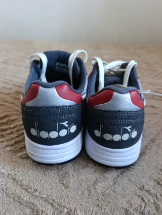 Zapatillas Diadora N902 Gris/Rojo