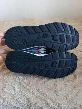 Zapatillas Diadora N902 Gris/Rojo