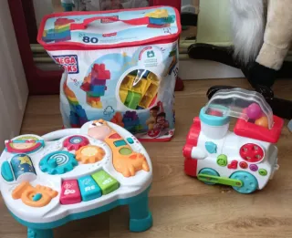 Lote Juguetes Bebé: Mesa, Tren y Bloques