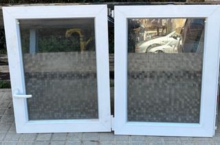 Ventanas PVC Blancas con Vidrio Translúcido