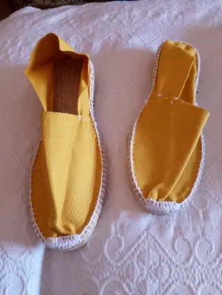 Zapatillas esparteñas amarillas