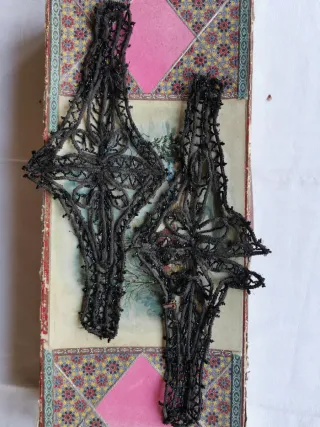 Pareja de aplicaciones victoriana Azabache