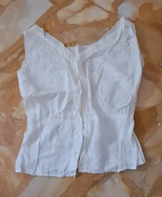 Top vintage bianco
