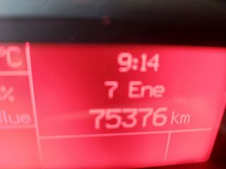 IVECO Daily  doble rueda con Trampilla2023