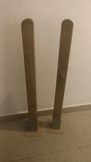 2 Postes Madera Cuadrados 89cm + Anclajes