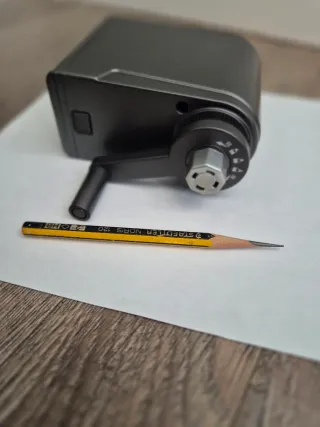 Sacapuntas Faber-Castell manual  manivela