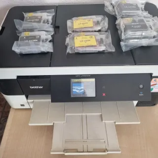 Stampante multifunzione Brother MFC-J4420DW, +8 cartucce