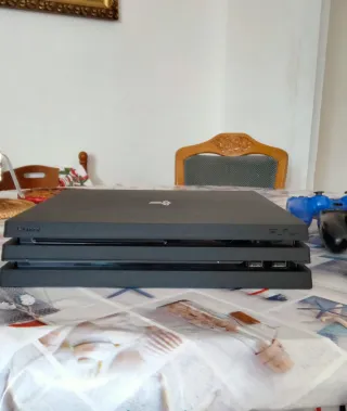 Consola Sony PS4 Pro Negra