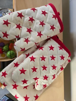 Cocina Ikea niños y menaje