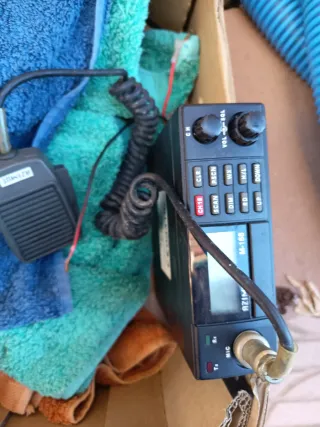 Emisora Azimut M-168