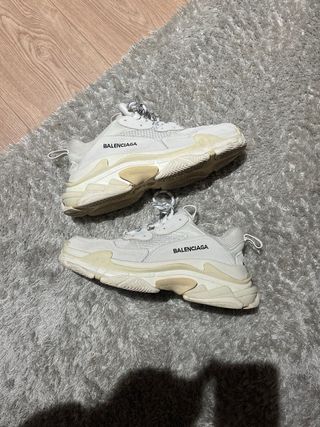 Balenciaga Triple S 43 Branco