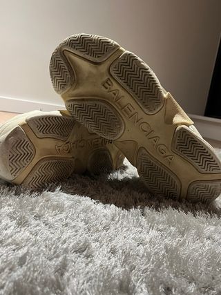 Balenciaga Triple S 43 Branco