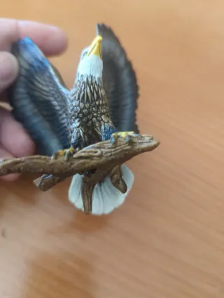 Figura de águila americana Schleich