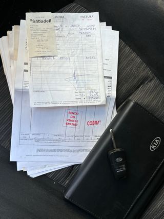 KIA Ceed 2008 distintivo B 🟡