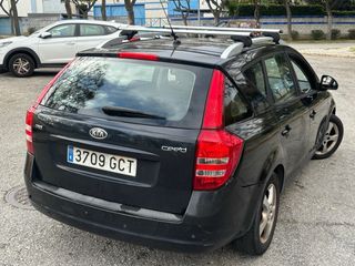 KIA Ceed 2008 distintivo B 🟡