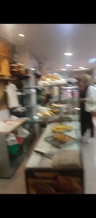 Vitrina de pan 2 metros de largo casi 60 ancho