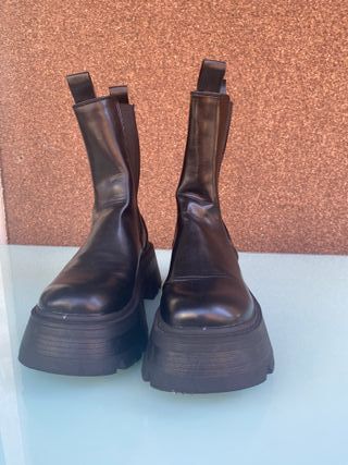 Hermosos Botines Pull&Bear negros plataforma