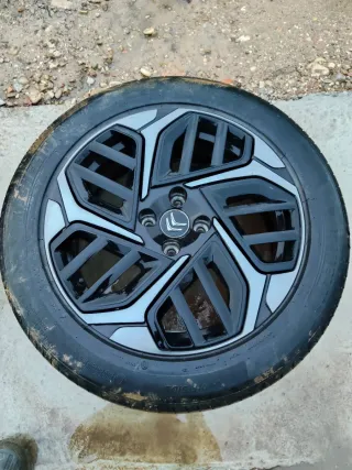 Llantas Citroen C4 Shine con Neumático