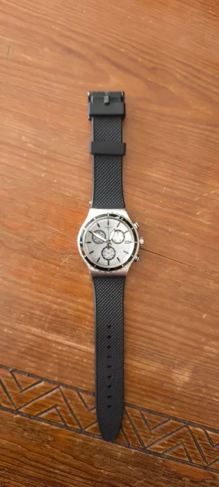 Swatch Irony Cronógrafo Plata y Negro