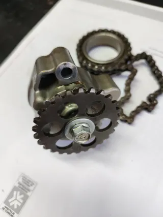 Bomba de engrase 954