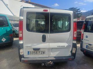 Opel Vivaro 2008 homologada 9 pl.