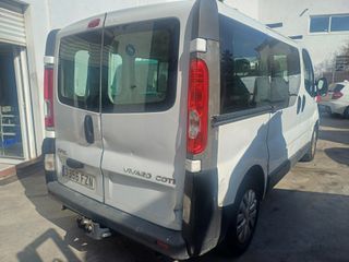Opel Vivaro 2008 homologada 9 pl.
