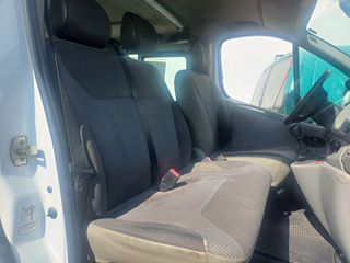Opel Vivaro 2008 homologada 9 pl.