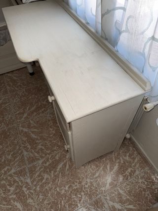 Escritorio con cajones madera de pino blanco