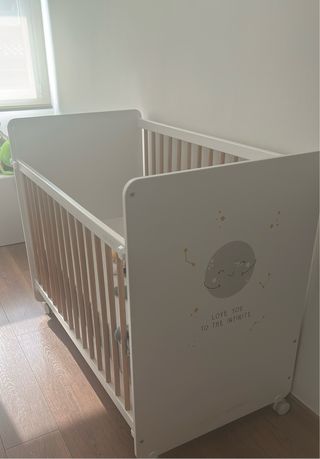 Cuna 120x60 con cajón y barandilla móvil