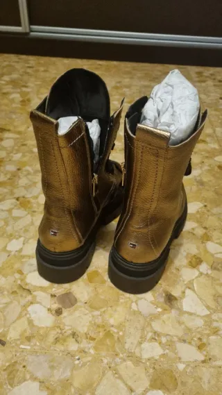 Botas Tommy Hilfiger Doradas