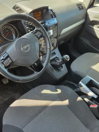 Opel Zafira 2010