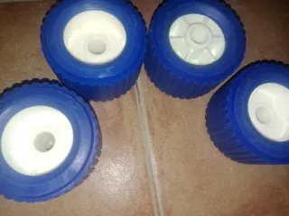 Soportes y Rodillos para Remolque nuevo a estrenar
