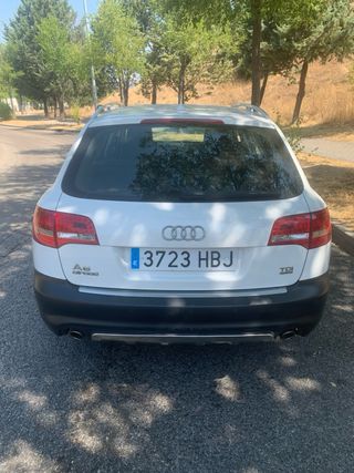 Audi A6 Allroad 2011