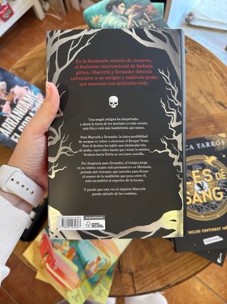 Oscura (El Bosque Voraz 2)