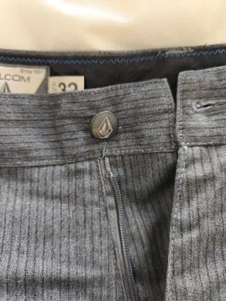 Volcom Frickin Stripe Shorts Cinza