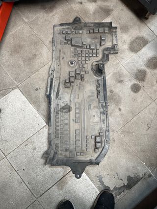 Cubre cárter Mercedes-Benz W160 A169 520 07 23