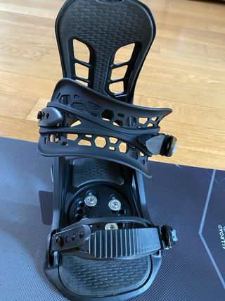 Tavola da Snowboard con Attacchi