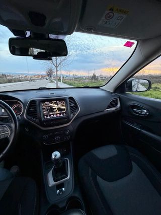 Jeep Cherokee Longitude