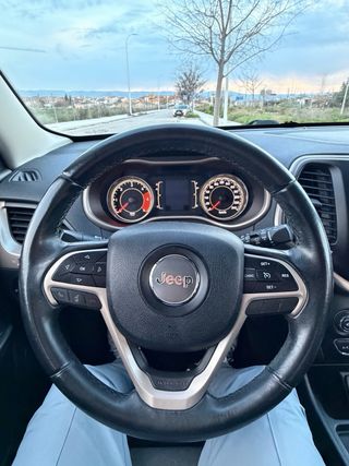 Jeep Cherokee Longitude