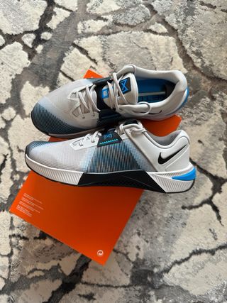 Tênis Nike Metcon Azul e Branco