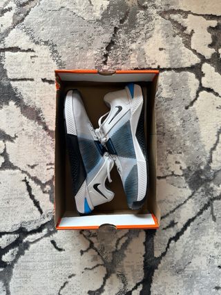 Tênis Nike Metcon Azul e Branco