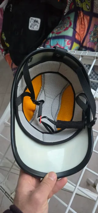 Casco modello baseball