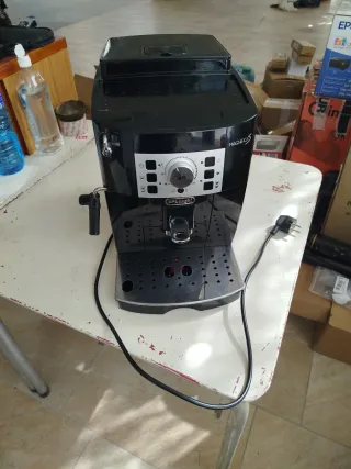 Cafetera Delonghi Magnifica S