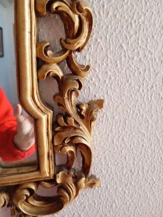 Espejo antiguo marco dorado tallado