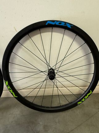 Set Llantas Carbono perfil 35