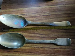 Juego de 2 Cucharas de Bronce