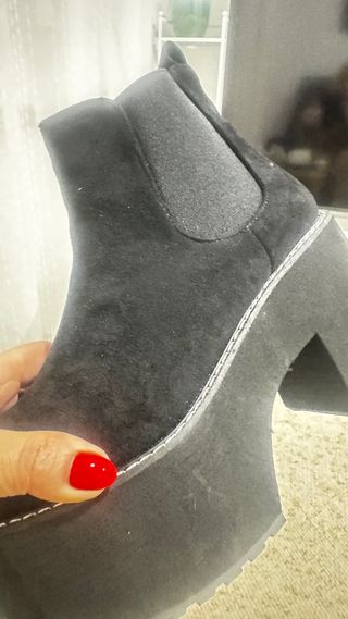 Botas pretas plataforma