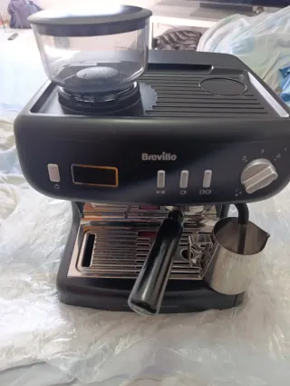 Cafetera Breville Barista Max+