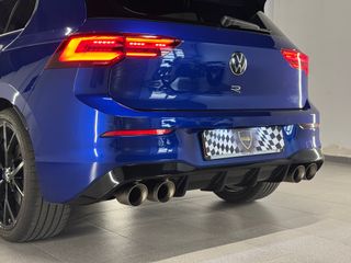 GOLF R PERFORMANCE/AKRAPOVIC/HARMAN/TECHO/IQ.LED