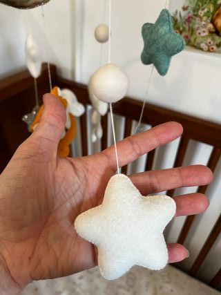 Móvil Cuna Zorro y Nubes - hecho de mano